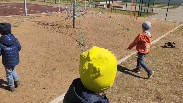 Саша и Гена. Джипы в пустыне смотреть онлайн