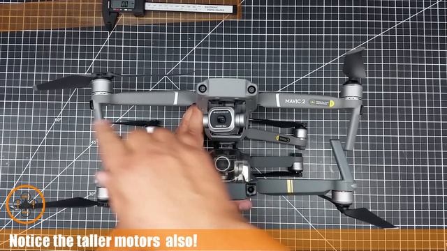 DJI Mavic Pro 2 - Physically Comparing the Mavic 2 Pro to the Mavic Pro! смотреть онлайн