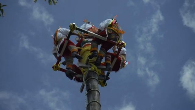Voladores de Papantla - Ритуалът на летящите хора смотреть онлайн