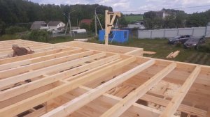 Потолочные балки на срубе