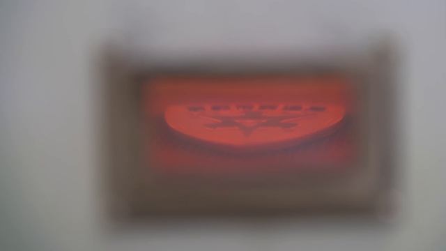 京都市交通局の七宝焼エンブレムを作るプロセス。日本の職人が作るオーダーメイド高級エンブレム。 смотреть онлайн