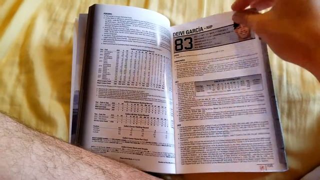 2022 New York Yankees Yearbook, Media Guide, Souvenir Cup, Yankees & Blue Jays Team Sets смотреть онлайн