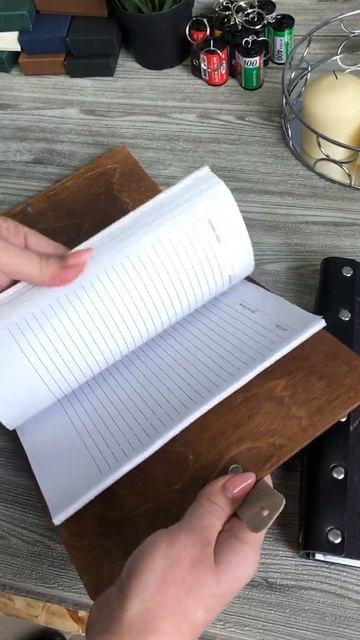 Ежедневник с деревянной обложкой и натуральной кожи смотреть онлайн