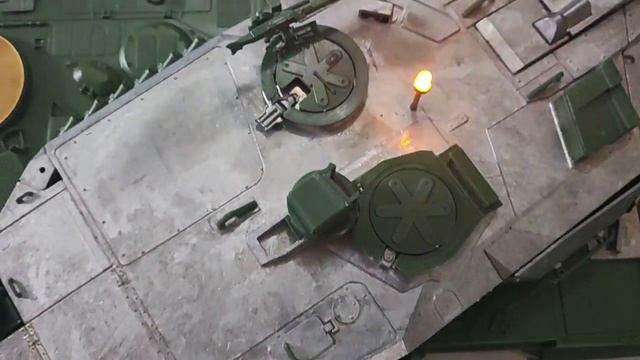 Taigen Tank Leopard 2A6 Metal Edition. model kit. смотреть онлайн