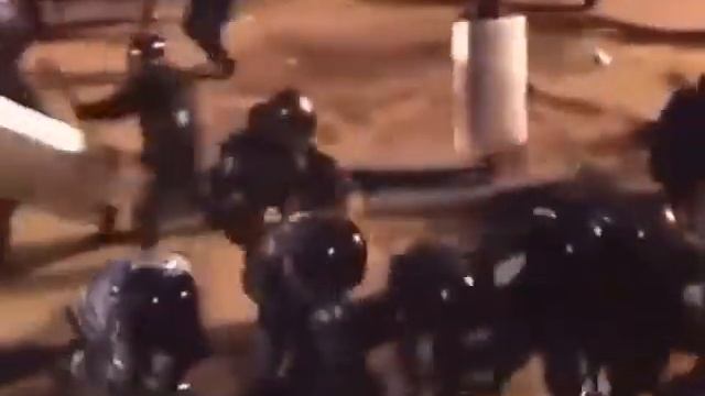 Беркут штурмует Майдан 1 смотреть онлайн