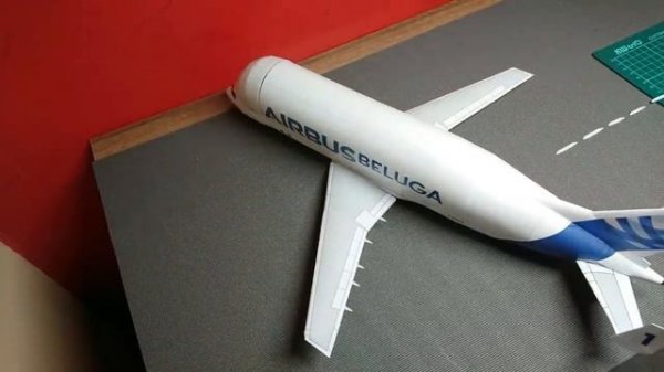 Airbus Beluga A300 PAPERCRAFT PAPER MODEL