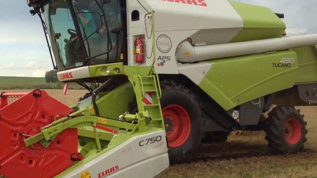 Работа техники Claas