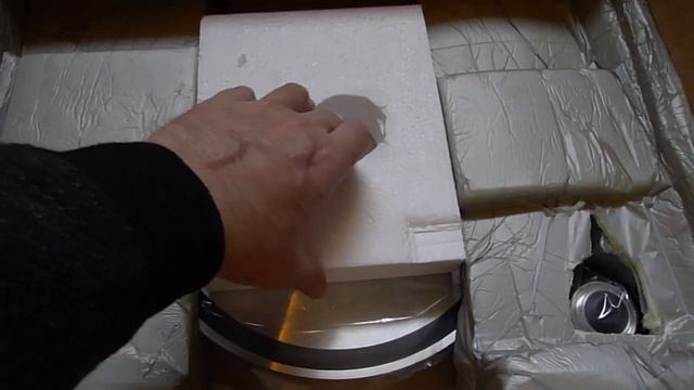 EAT Prelude Turntable unboxing at True Audiophile смотреть онлайн