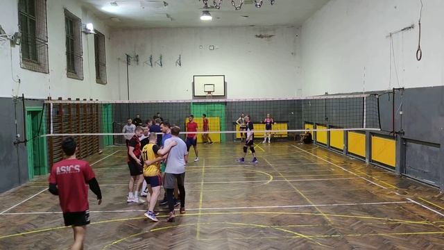 Новый Сад Волейбол. 1 круг смотреть онлайн