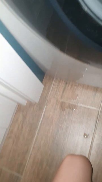 Это п##### она в выключенном состоянии даже течёт смотреть онлайн