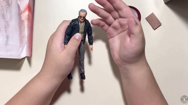 Marvel Legends STAN LEE review BR / LFigures смотреть онлайн