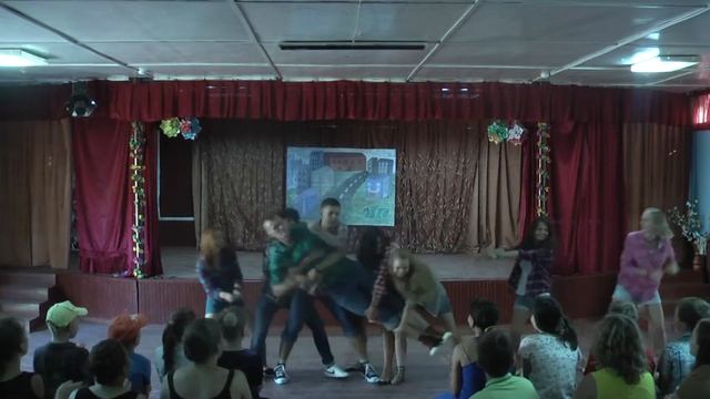 Вожатский танец - White knuckles смотреть онлайн