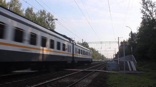Раннее утро в Тучково и отправление ЭП2Д-0091 в Можайск от платформы Театральная смотреть онлайн