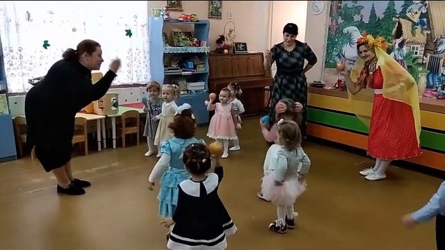 Группа Карапузы праздник осени смотреть онлайн