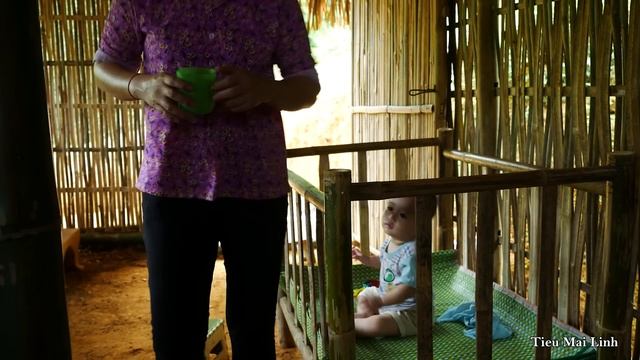 Building A Bathroom With Bamboo & Complete Kitchen With Clay - Life Of A 18 Year Old Single Mother