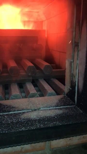 Пламя печи с обращенным пламенем!