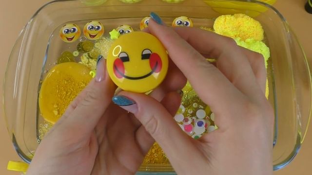 SMILE ASMR YELLOW SLIME | Mixing makeup and glitter into Clear Slime | Satisfying Slime Videos 1080 смотреть онлайн