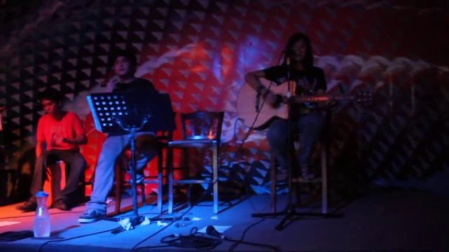 manu pilit-pilit live @ Tonyo's Resto Bar смотреть онлайн