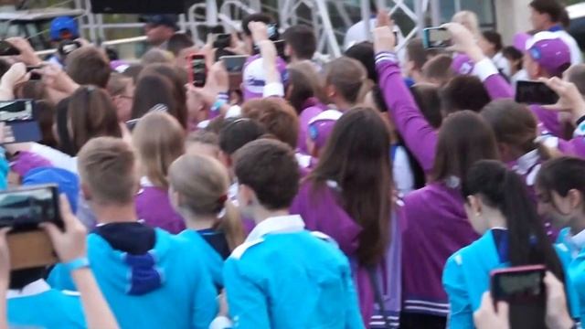 1 июня - День защиты детей. Концерт Дениса Майданова в Артеке.