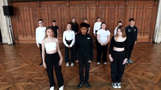 Le quartier du Fort Nieulay de Calais présente : "Fais-moi signe" смотреть онлайн