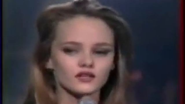 Les Victoires De La Musique-Vanessa Paradis смотреть онлайн