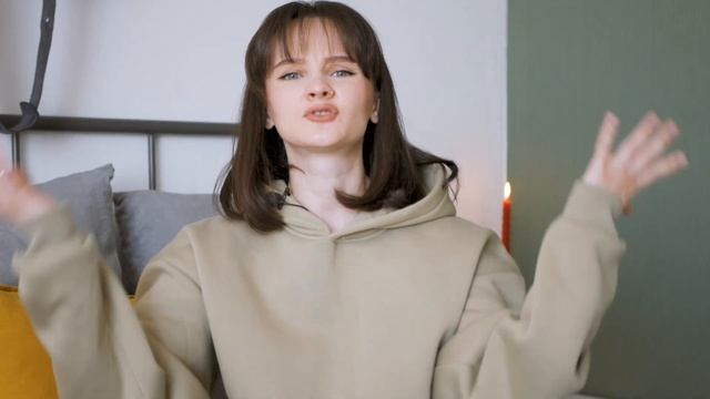 Странные сообщения и очень важный юрист | Саша в шоке смотреть онлайн