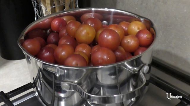 Տղեմալի կամ տխեմալի՝ վրացական քաղցրաթթու սոուս. Tkemali. Тхемали или ткемали смотреть онлайн