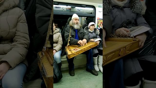 Lumia 920 - съемка с рук в метро