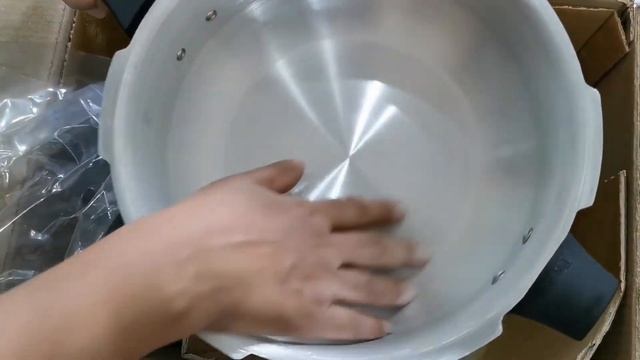 Prestige Popular Pressure Cooker