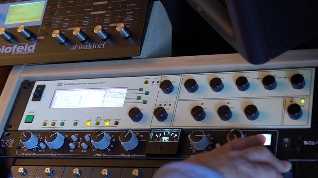 TK Audio BC 1 THD compressor test review drum bus compressor смотреть онлайн