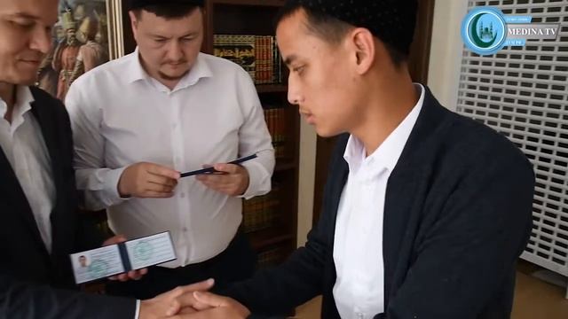 Вручение студенческий билетов в МИИ смотреть онлайн