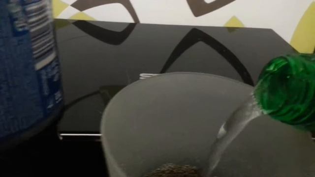 Что будет если смешать Pepsi и 7up? смотреть онлайн