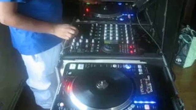 DENNON KAPITAL MUSIC HOUSE смотреть онлайн