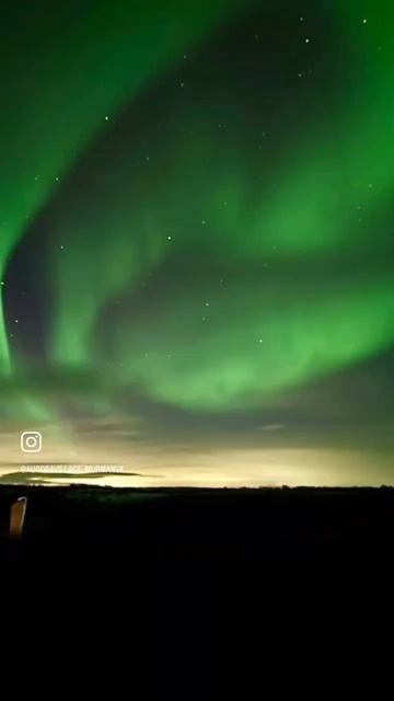 09.03.23 #auroravillage #nortnernlights #murmansk #auroraborealis #polarlight #russiatravel смотреть онлайн
