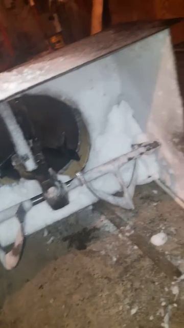 Попытка сделать снегоуборщик из того что под ногами смотреть онлайн