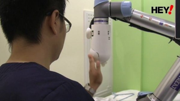 Meet Emma, the robot therapist that can treat sports injuries