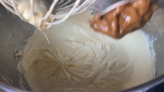 La recette de glace maison la plus facile, délicieuse et crémeuse 🍦🍨كلاص بمذاق رائع يستحق التجربة смотреть онлайн