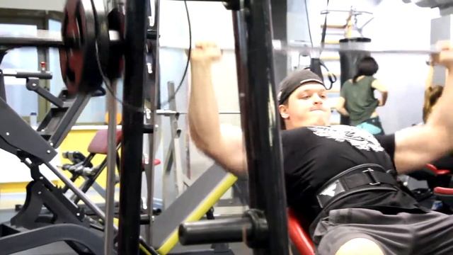 АКЦИЯ! ЧЕТВЕРГ! смотреть онлайн