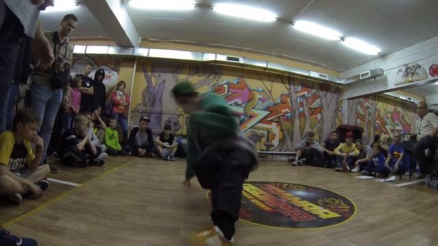 Полная обойма 2014 || footwork 2 Yakutza/Pumba/Шмель смотреть онлайн