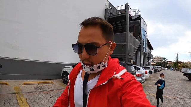 День Рождение Эмилии в Турции | Всё закрыто, поэтому у нас ПИКНИК в Алании. смотреть онлайн