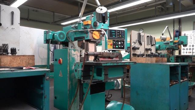 FUS 22 M universal milling machine смотреть онлайн