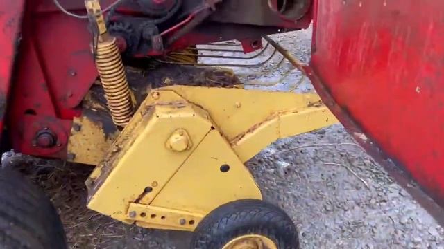 Пресс подборщик New Holland 650 N 2216 смотреть онлайн