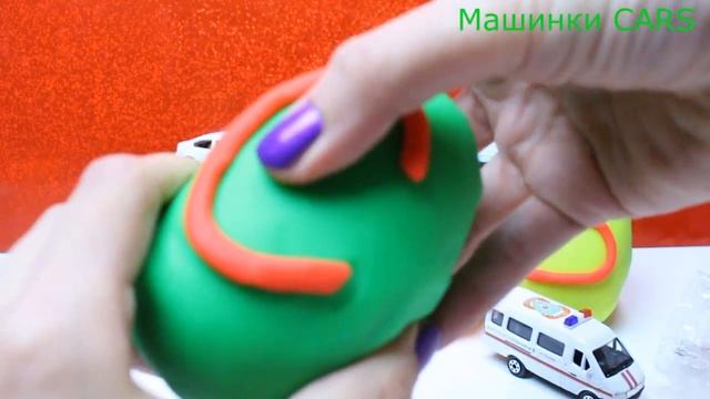 Ambulance and police car with Play Doh смотреть онлайн