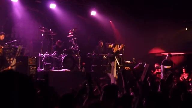 "I'M NOT ALONE" -CALVIN HARRIS - *LIVE HD* NORWICH UEA LCR 15/10/09 смотреть онлайн