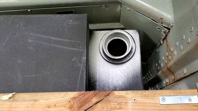 MCI MC9 Bus Conversion - Grey, black, and water tanks - How to on the Uni Seal смотреть онлайн