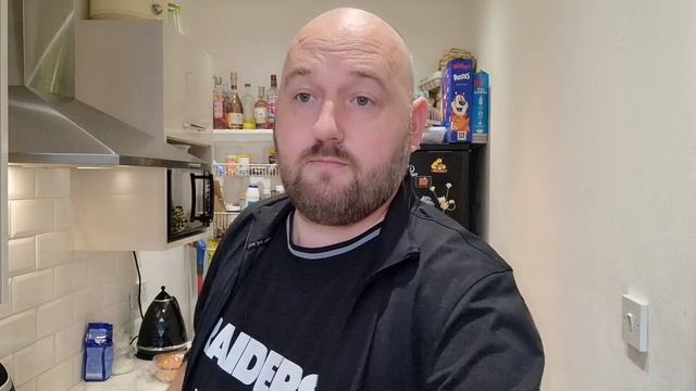 SURPRISING !!! - Chicken Quarter Pounders - Aldi - Ashfield Grill - Food Review - CHICKEN BURGERS смотреть онлайн