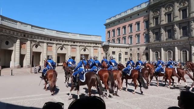 СМЕНА КАРАУЛА под конный ОРКЕСТР | ИЗ МОСКВЫ В ДАНИЮ НА СВОЕЙ МАШИНЕ