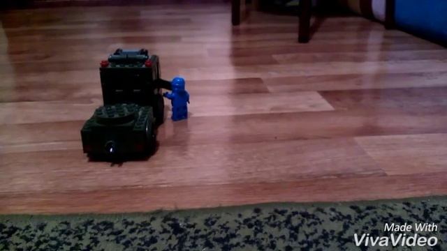 LEGO. Мультик короткий человечек двигается!!! смотреть онлайн