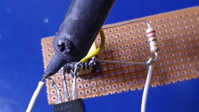 comment fabriquer un onduleur 3.7v/220v смотреть онлайн