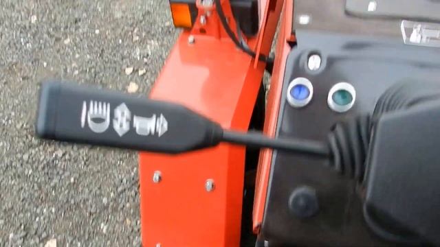 Беларус 132Н с отвалом и щеткой смотреть онлайн